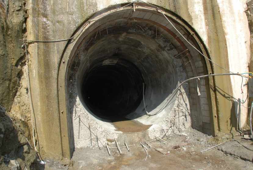 360 MLD by 3 Kms water tunnel for Indore
