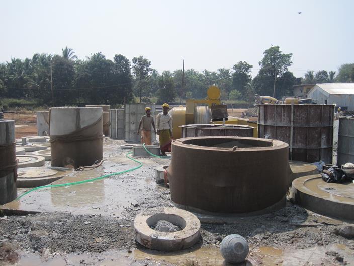 Manufacturing of Precast Manholes